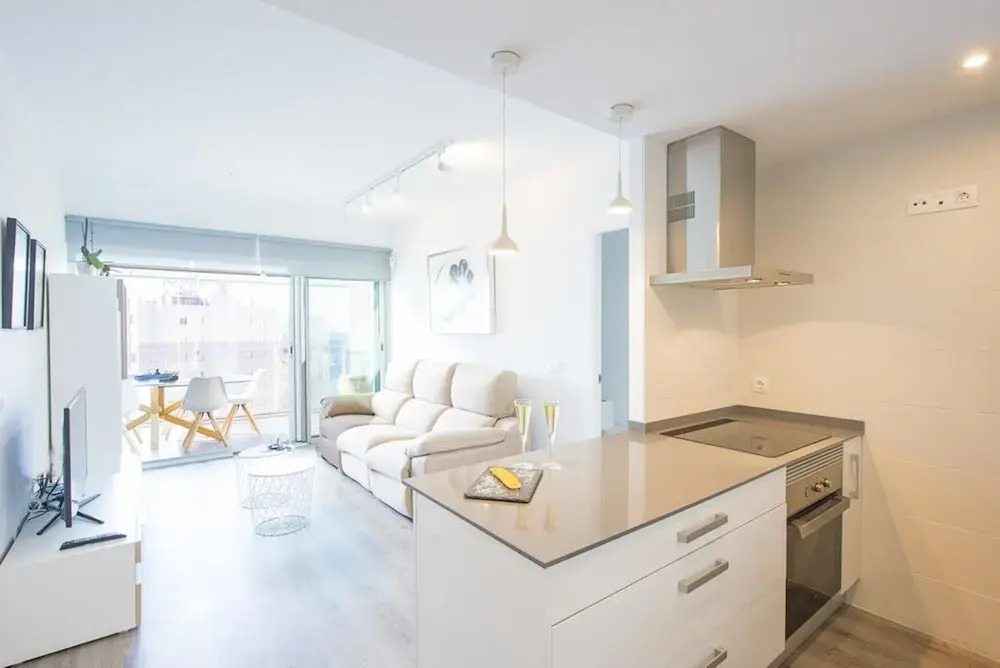 Apartment - 2 Bedrooms with WiFi and Sea views - 107480