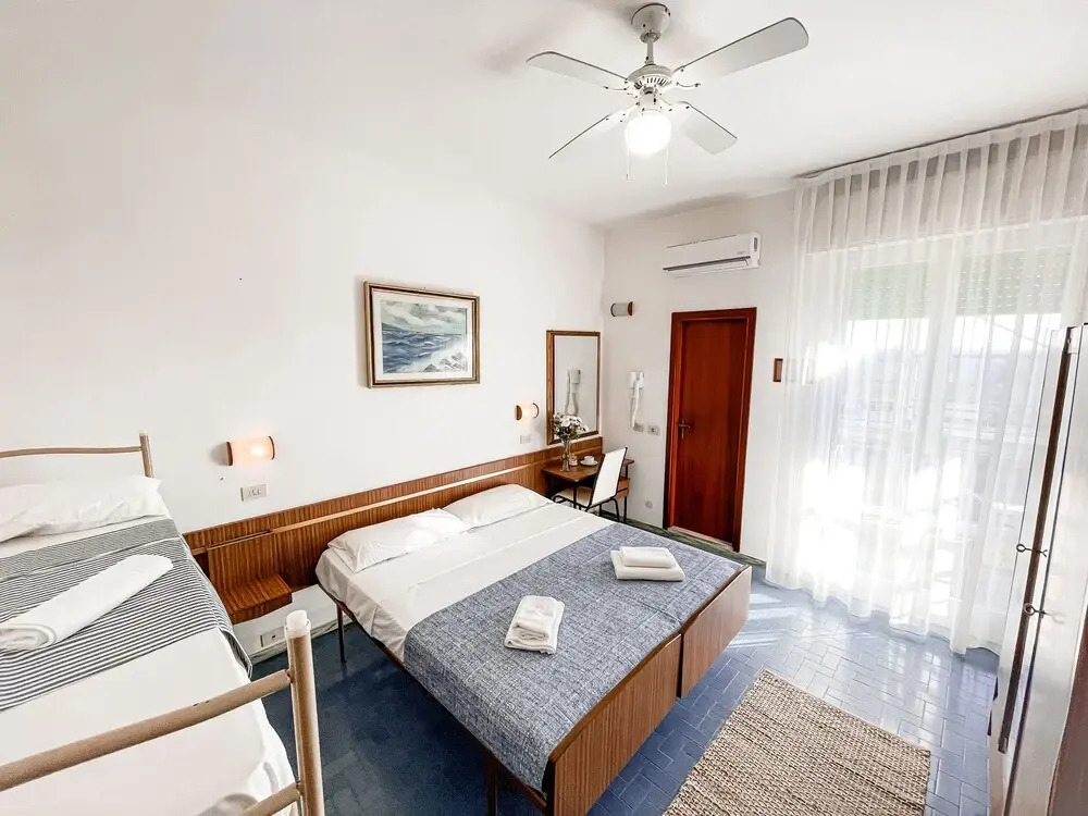 Hotel Sara - 2 Guests Room - n 13