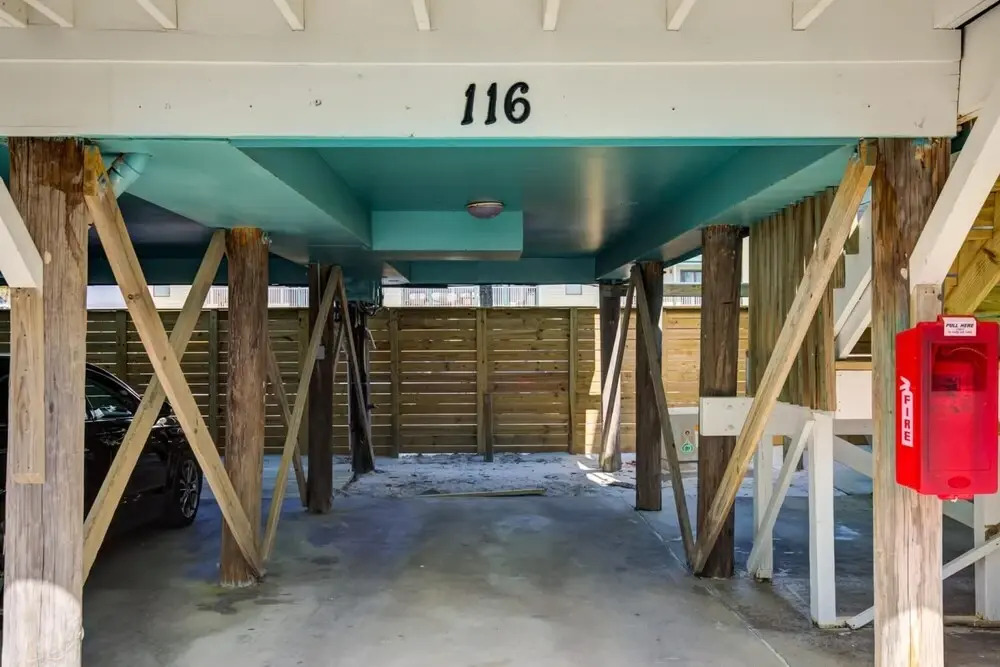Fantastic Condo in Gulf Shores Directly on the Beach With Pool Covered Parking