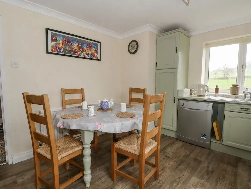 Hawksbridge Bungalow