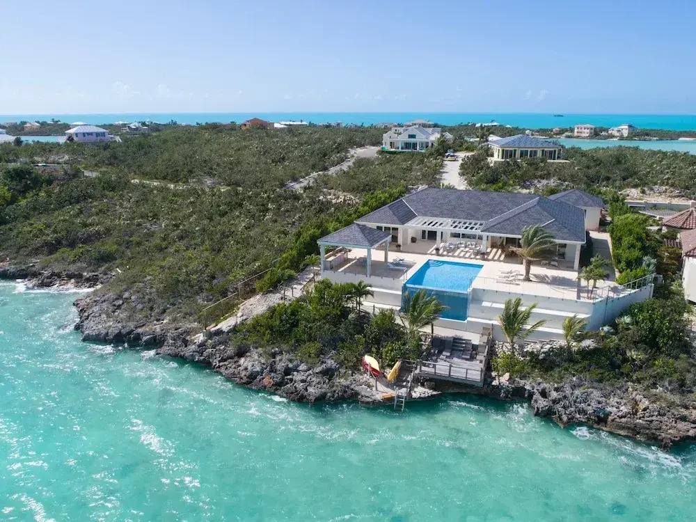 5 BR Waterfront Villa On Chalk Sound Blue Water