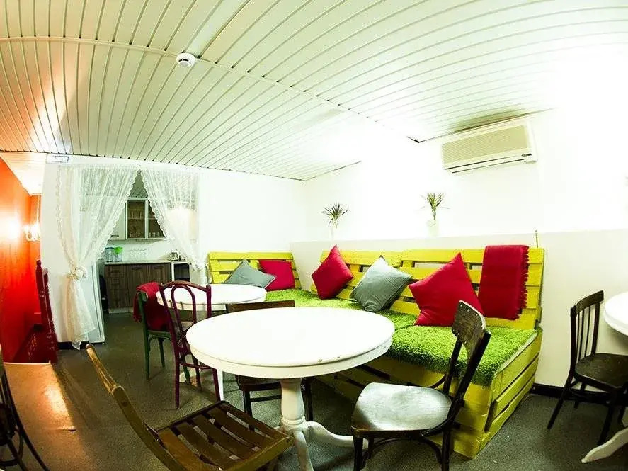 G-Art Hostel