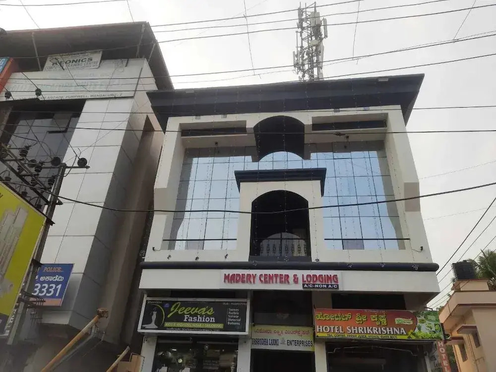 Hotel Madery