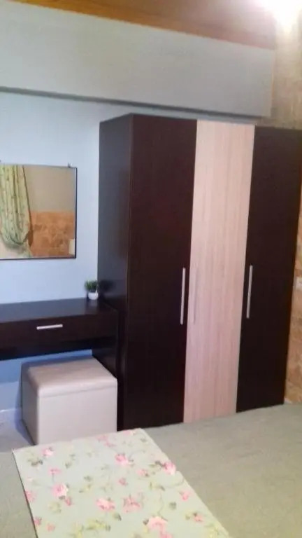 Annas apartment