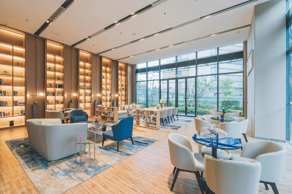 Atour Hotel Kunming Dianchi Daguan Park