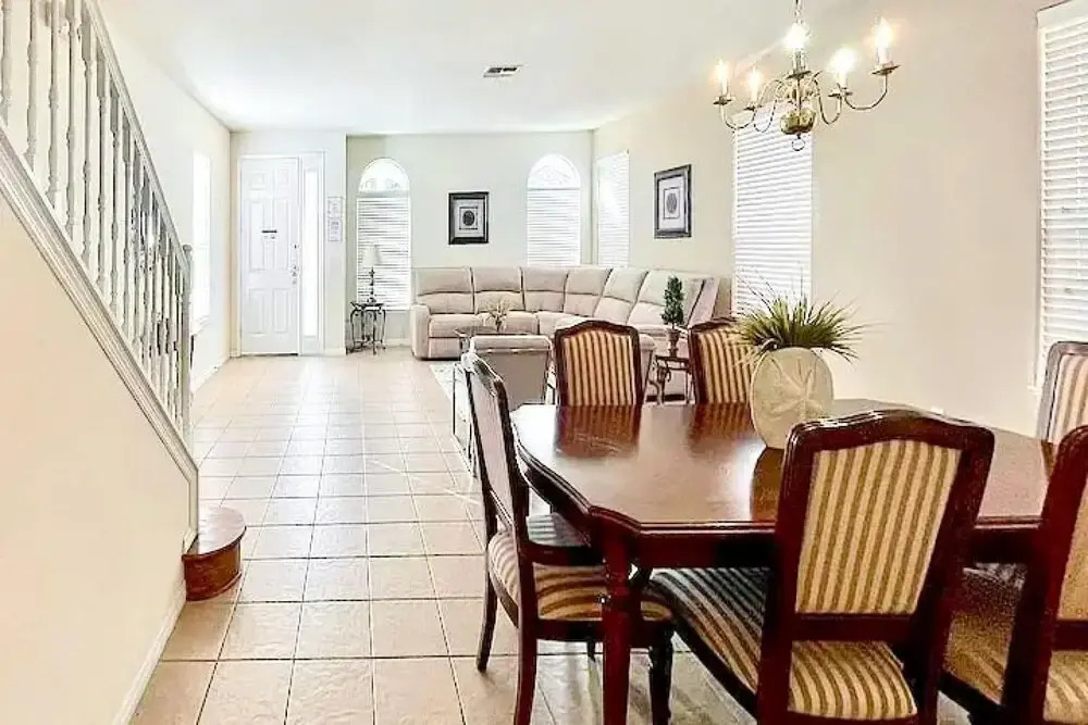 6BR Resort Home Near Disney - With Private Pool Hot Tub and Games Room
