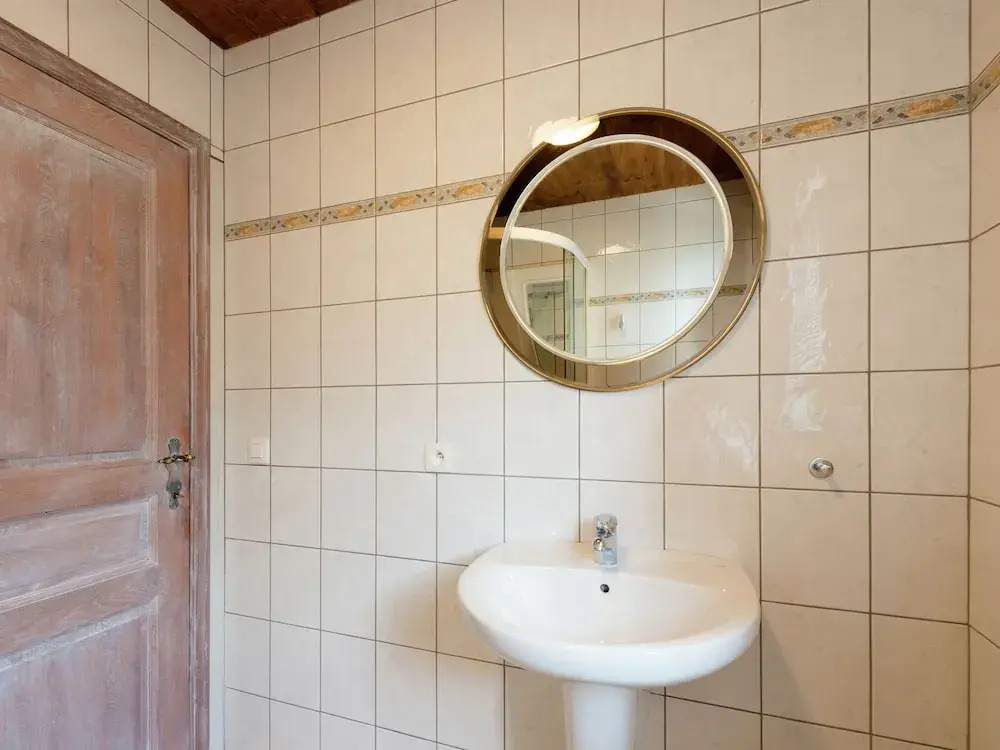 Nice Villa, Renovated 2015, Large Garden, Quiet Location, 10km From Houffalize