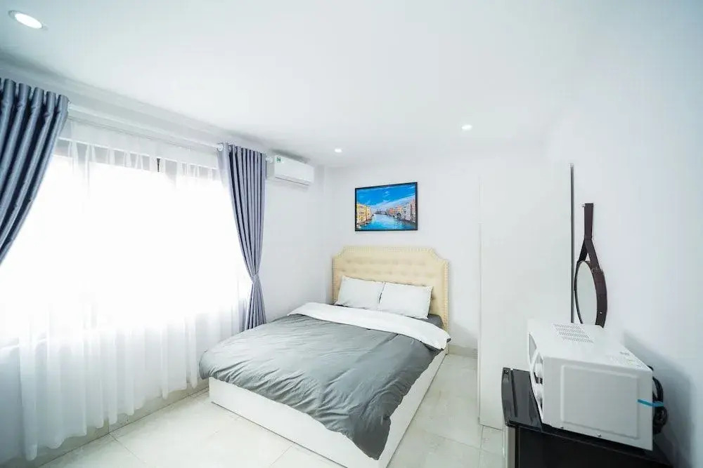 Parkhomes Service Apartment