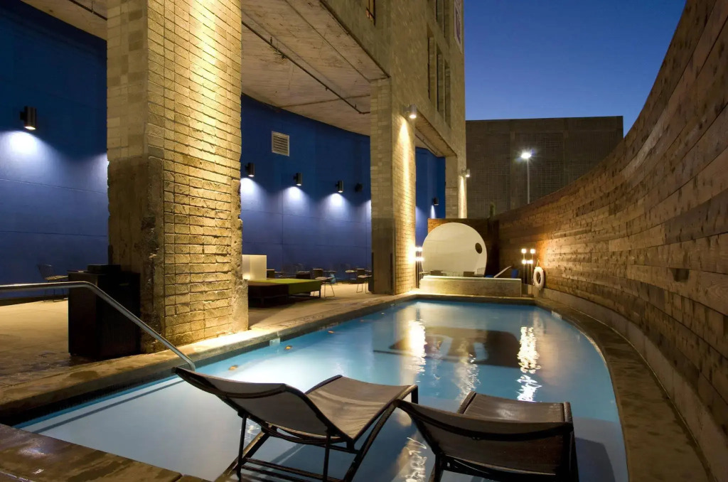 Aloft by Marriott Dallas Downtown