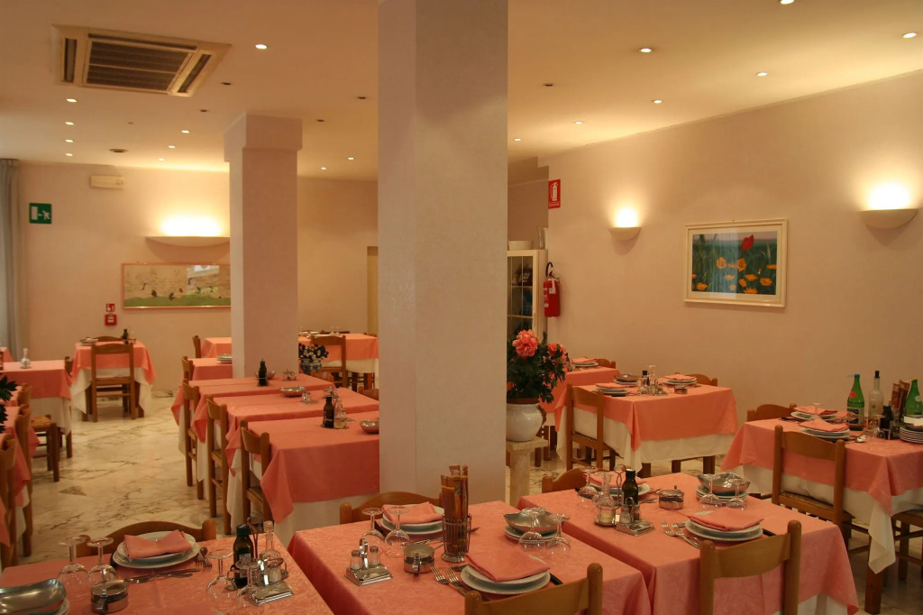Hotel Elena
