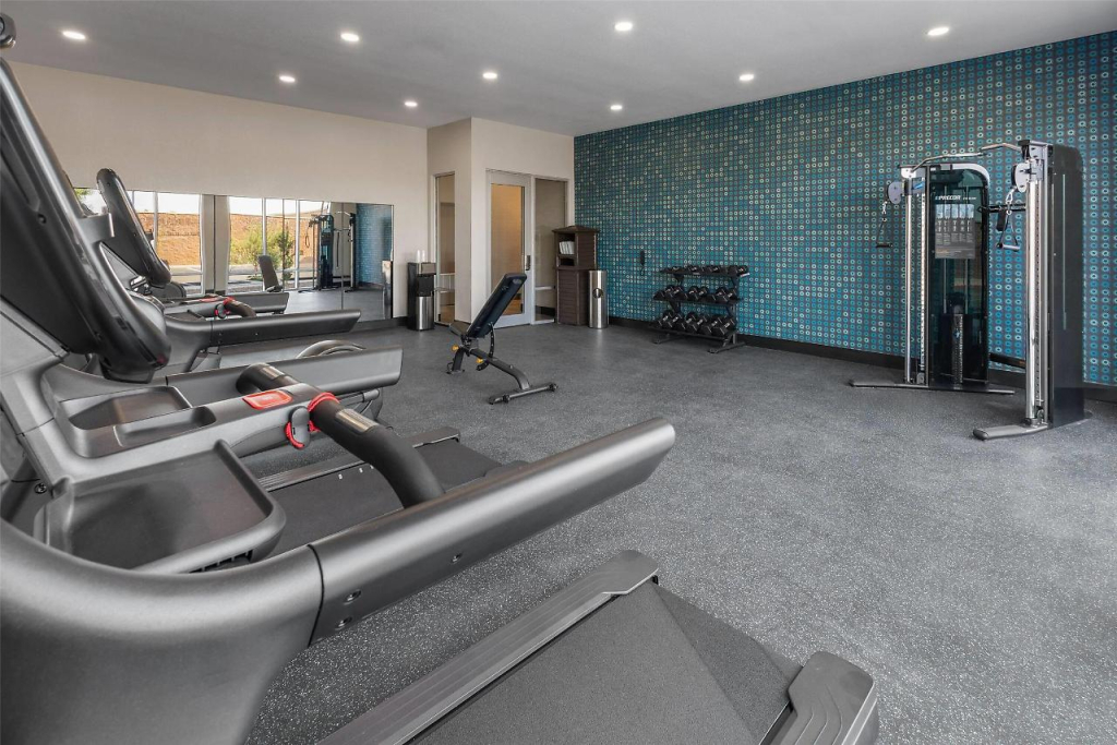 La Quinta Inn & Suites by Wyndham Phoenix West / Glendale