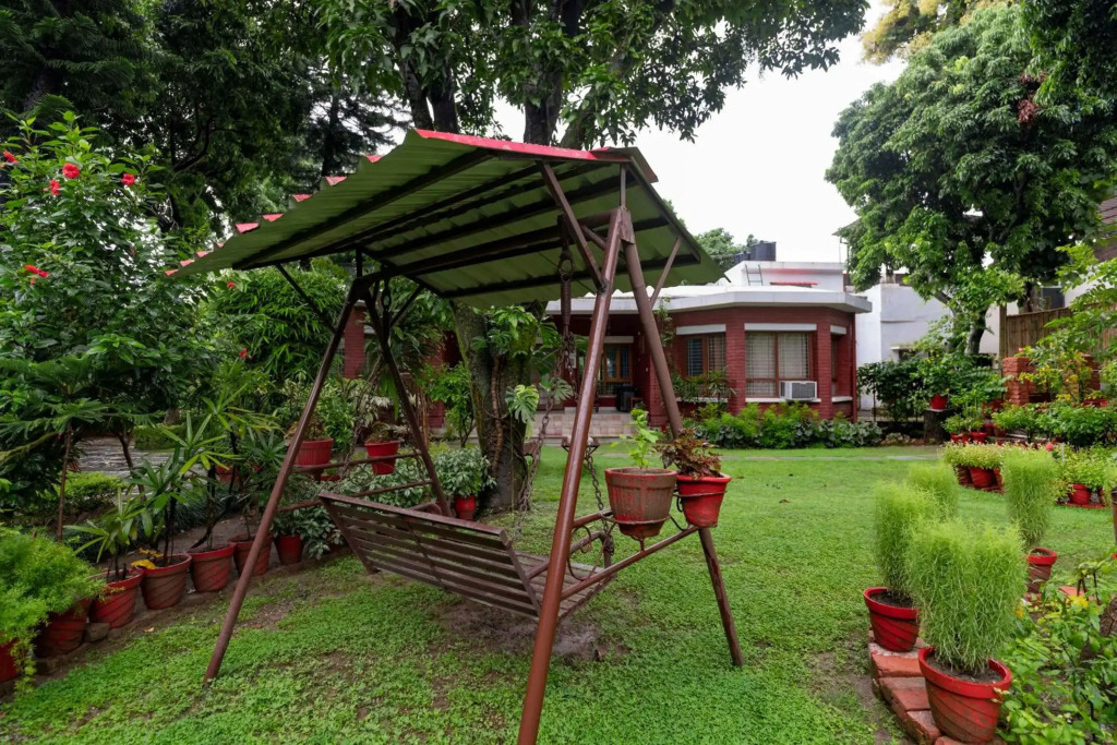 SaffronStays Doon Garden Villa - near The Doon School