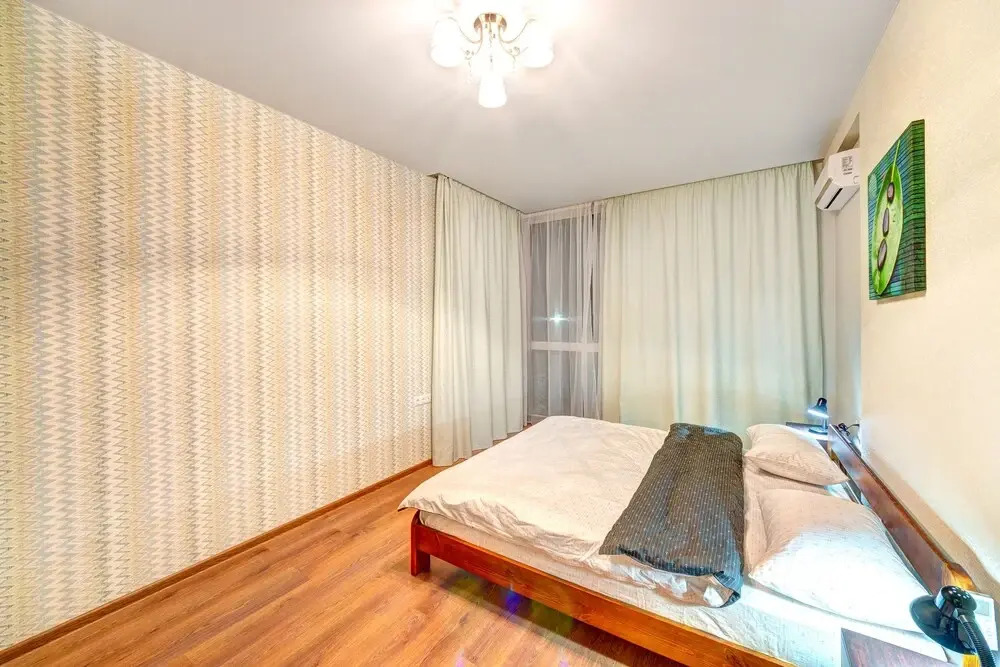 Apartment Predslavinskaya 57-84