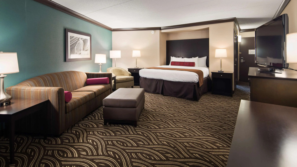 Best Western Plus Kingston Hotel and Conference Center