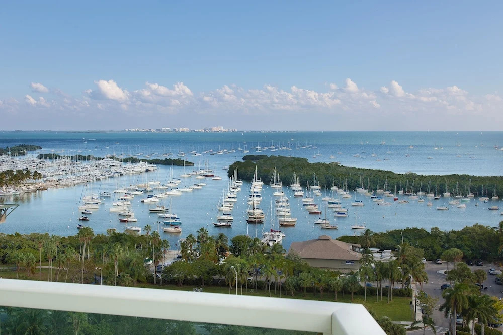 MIA Luxe Properties at Mutiny Park Condominium-Hotel