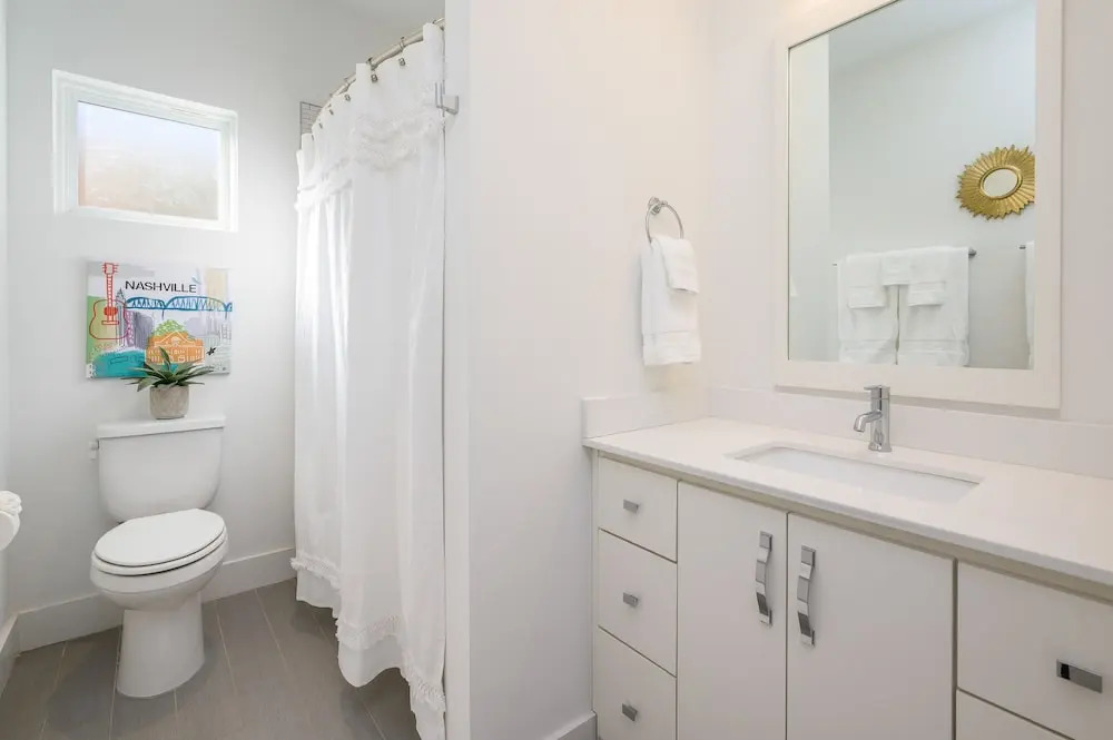 New Listing! Ultra-posh West End Townhome 4 Bedroom Townhouse