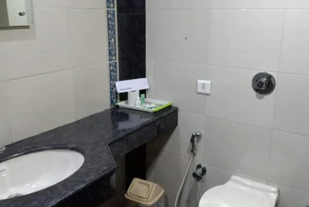 Hotel Geetanjali Buddha Resort By WB Inn