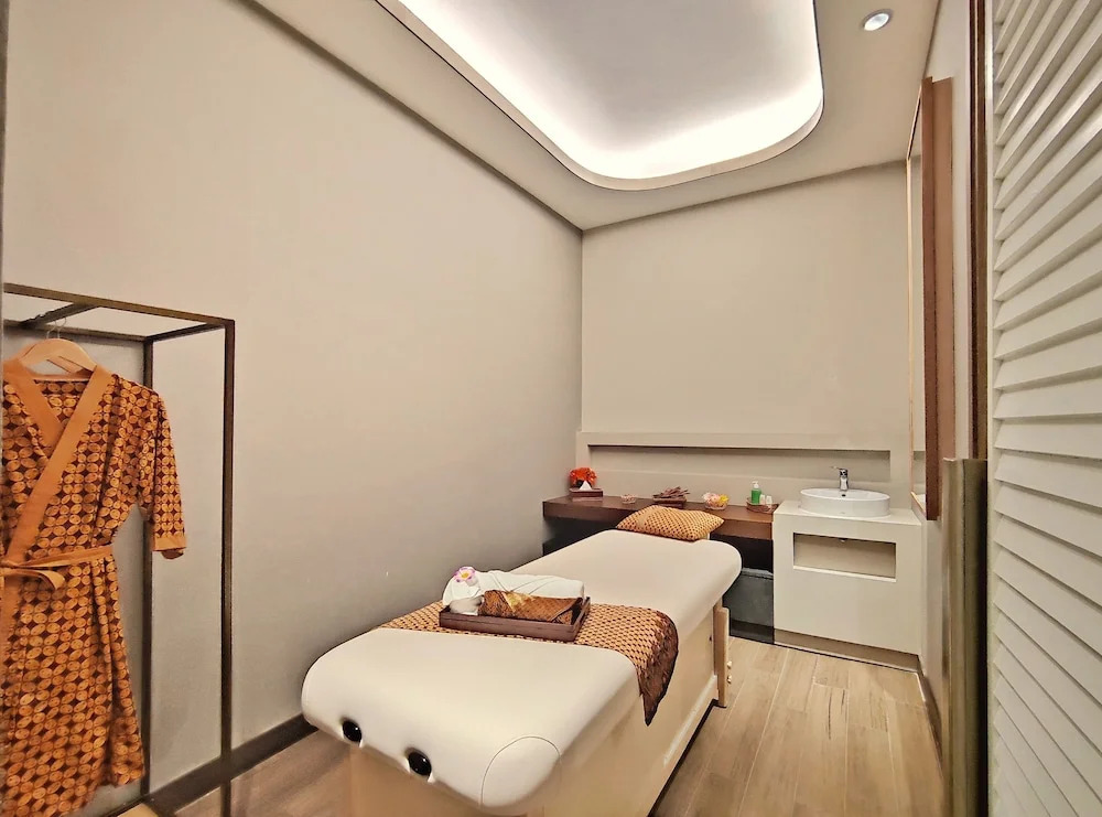 RedDoorz near Hartono Mall Solo