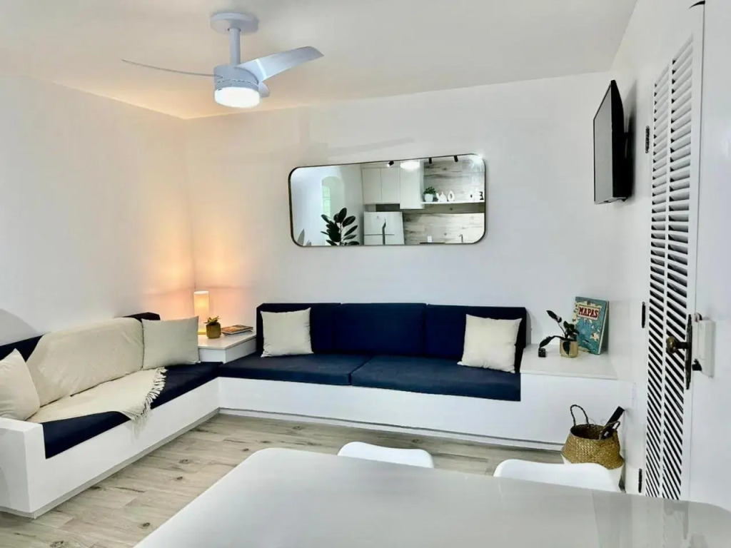 Apartamento estilo Chalé com piscina