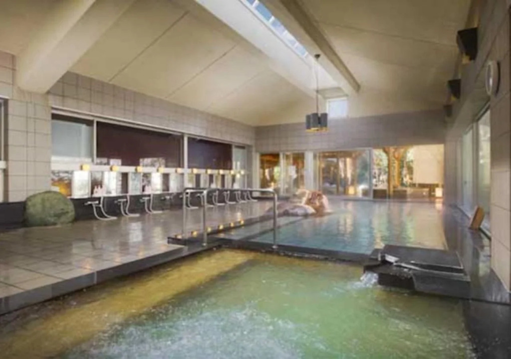 Shimobe Hotel