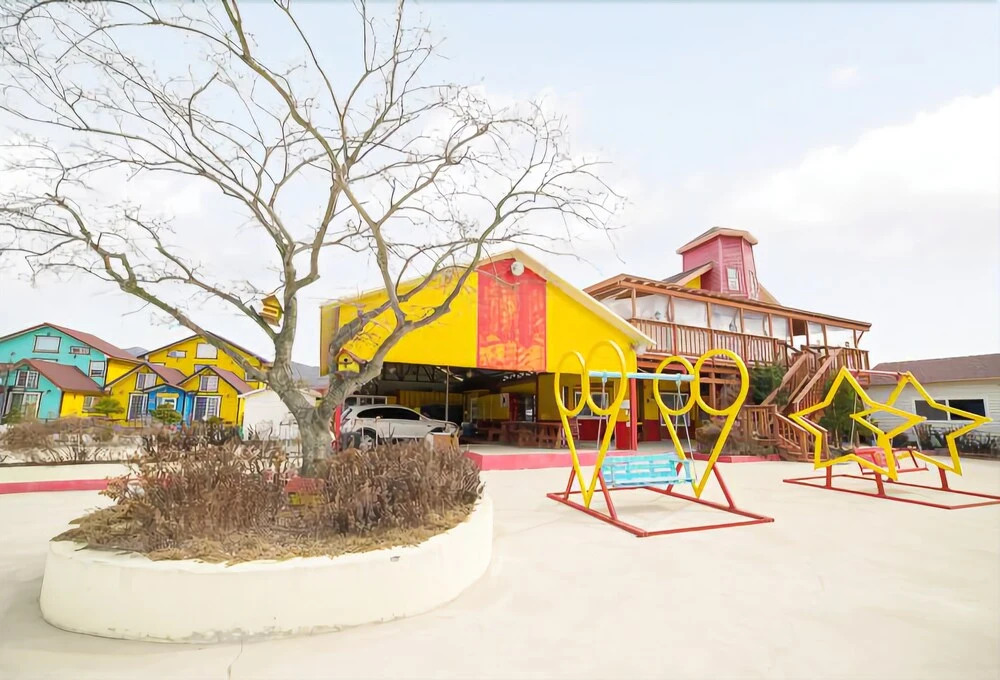 Ganghwado Lakeside & Sky Pension
