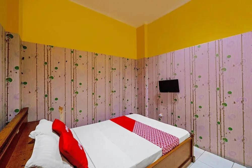 Tangki Premier Residence RedPartner
