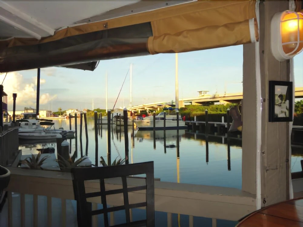 Smuggler's Cove Resort and Marina