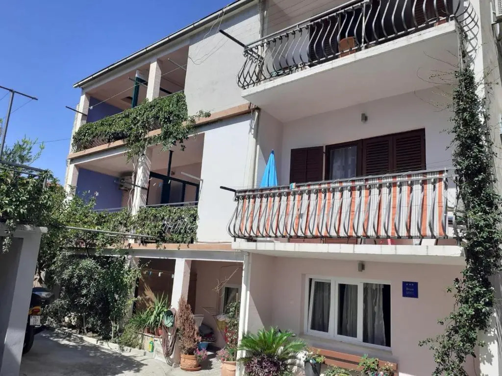 Guest House Damir