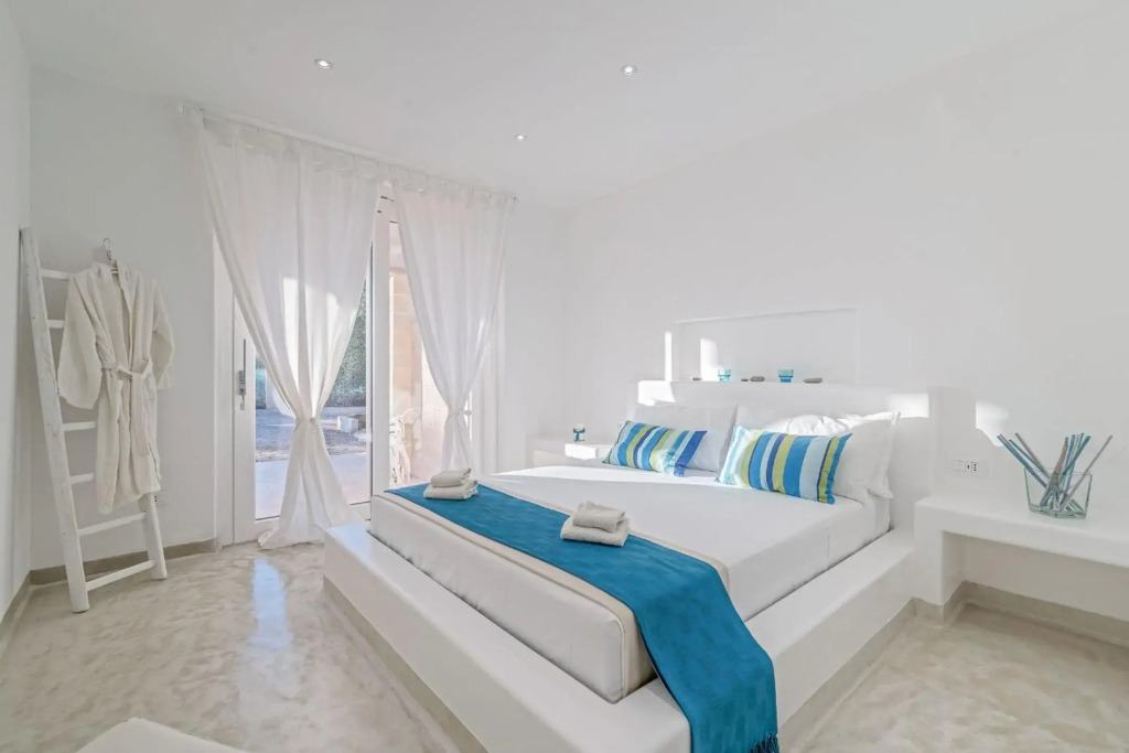 Villa Niraclò by Raro Villas