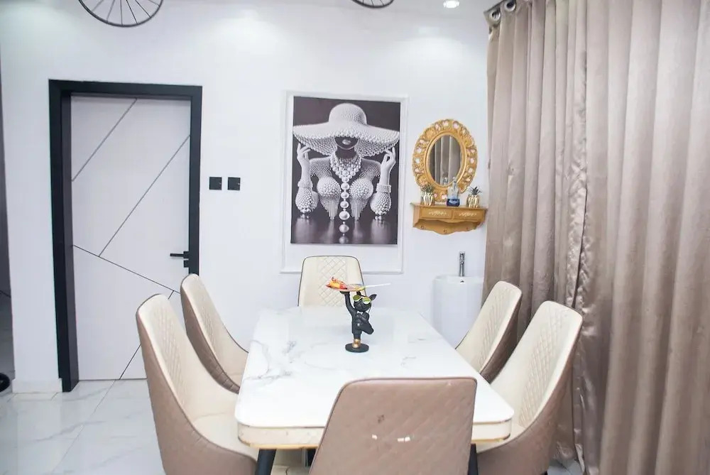 Keji's Shortlet Apartment