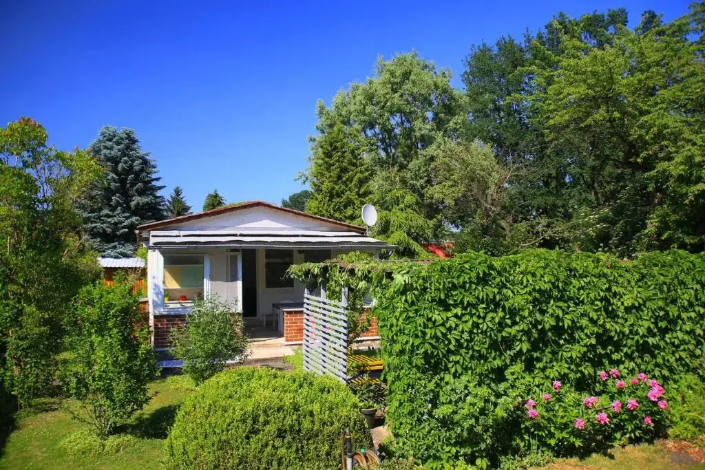 Mitten im Seenland und Spreewaldnah, schöner Garten