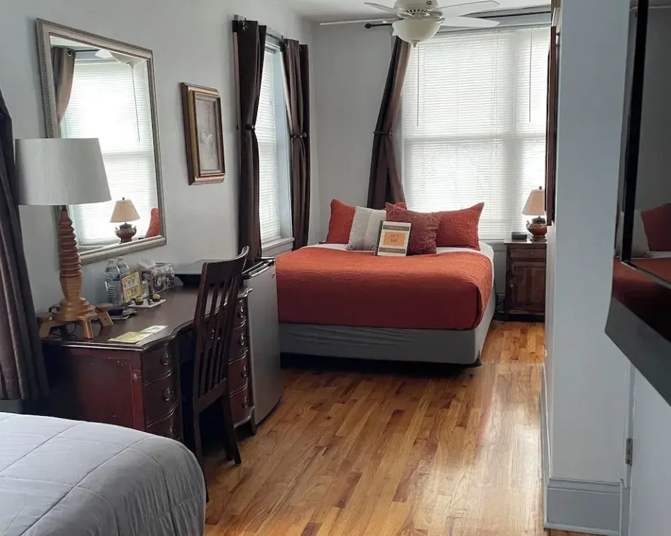 Rays Bucktown Bed and Breakfast