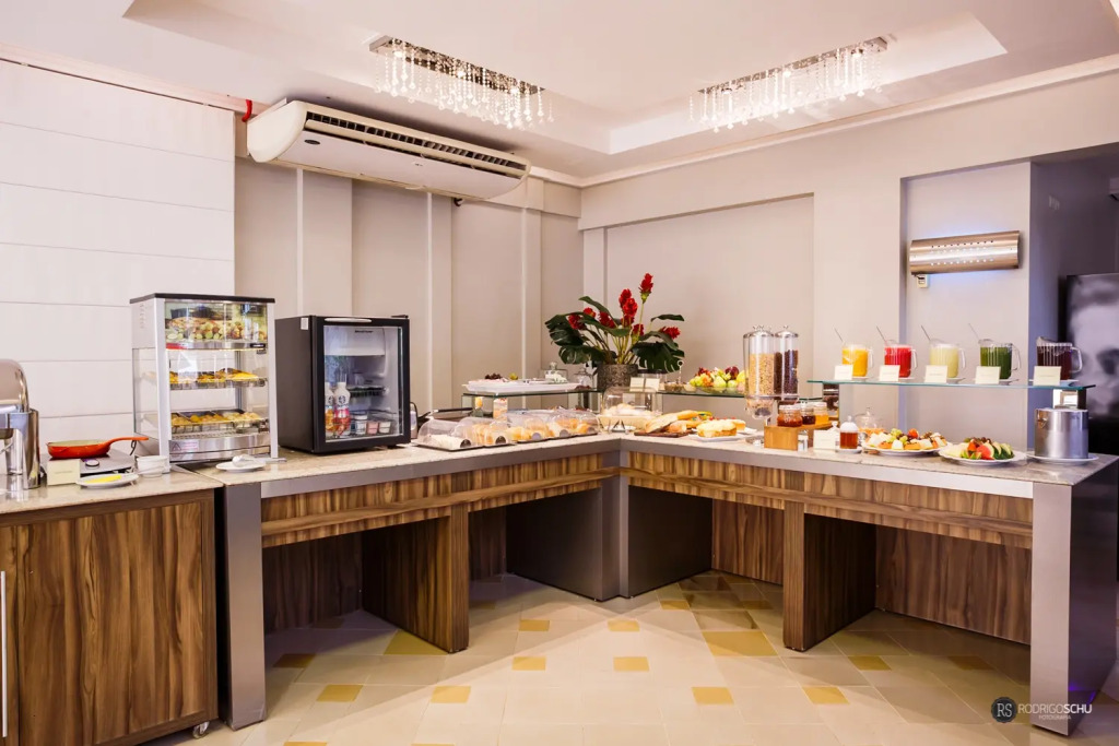 Tonello Business Hotel