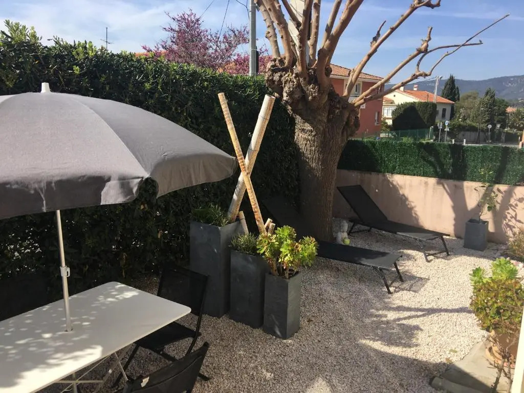 Les Lones avec jardin