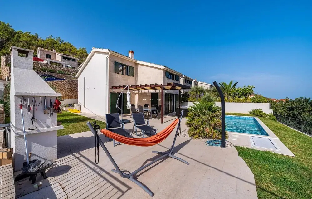 Awesome Home In Vinjerac