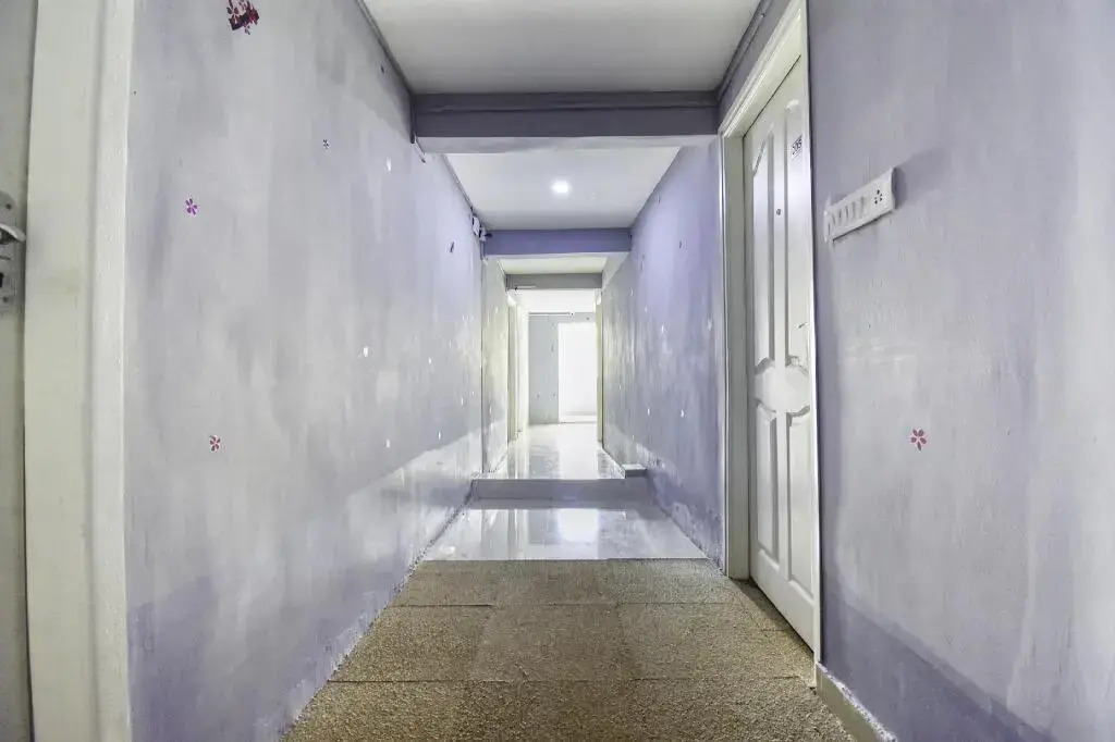 Gold Inn Palace by OYO Rooms