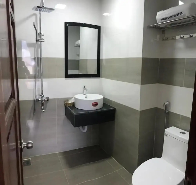 NEW DAY HOTEL