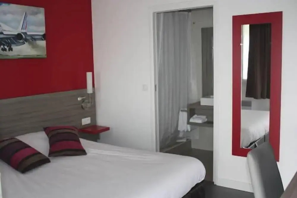 Airport Hotel
