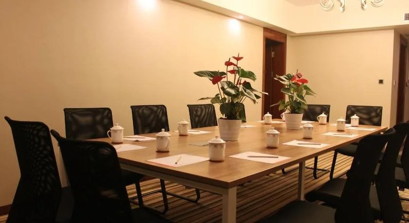 Pastoral Hotel (Chengdu Global Center)