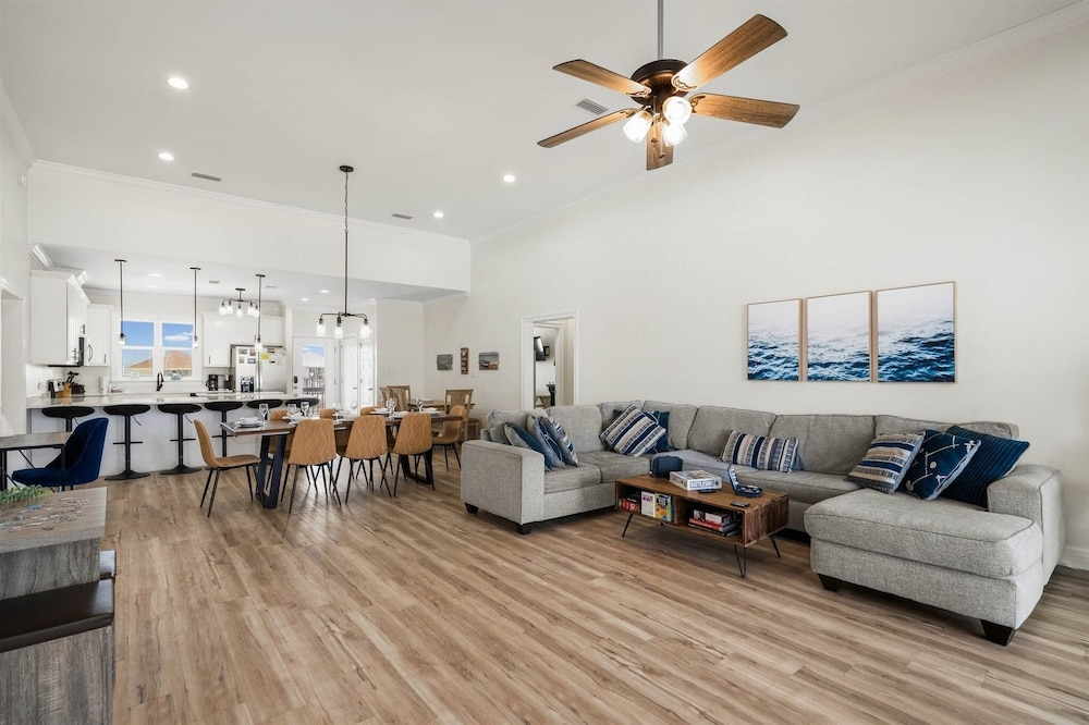 Seas The Day - 2830 Bienville Blvd 5 Bedroom Home