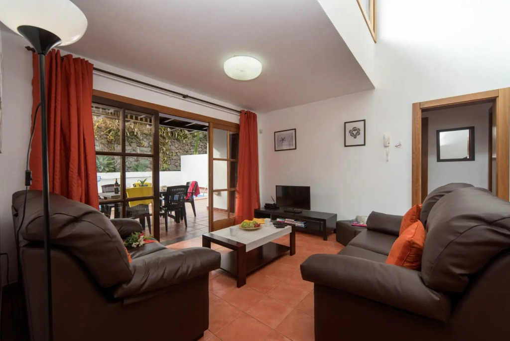 Villa Julianne 4 Heated Private Pool Walk to Beach A C Wifi Car Not Required - 2417