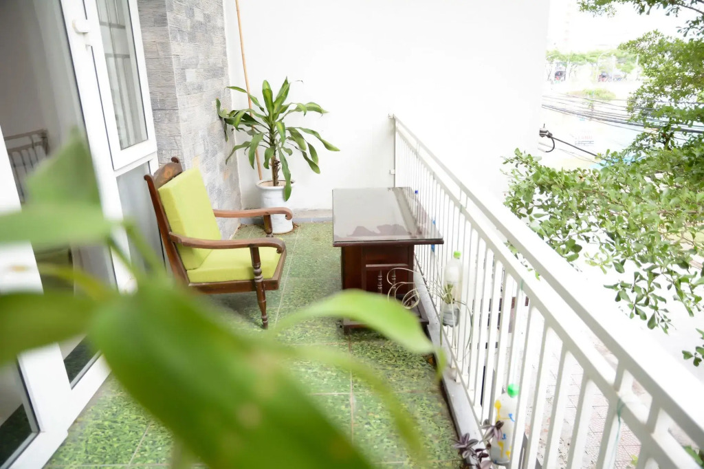 Linh House