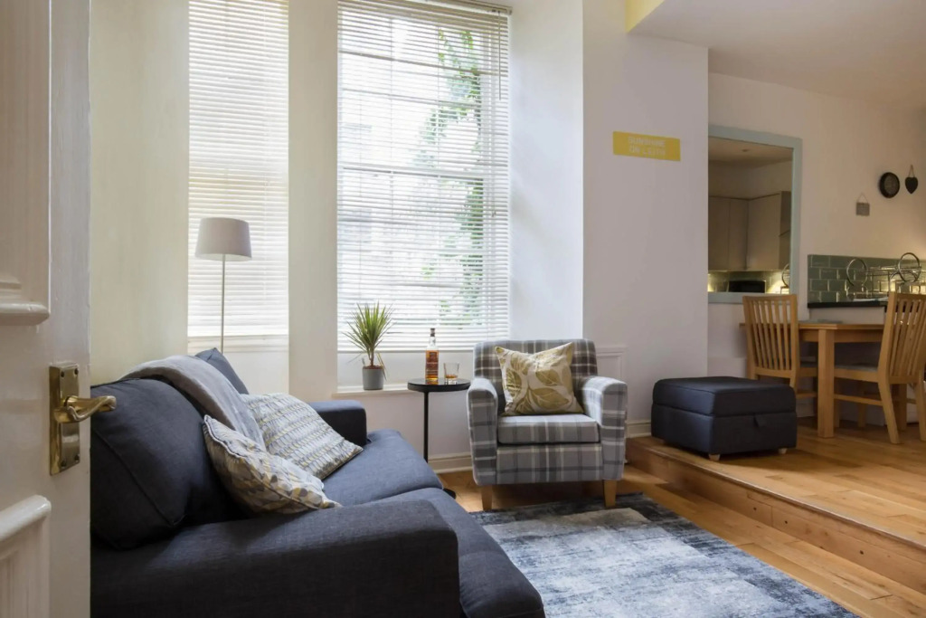 Sunshine On Leith Apartment