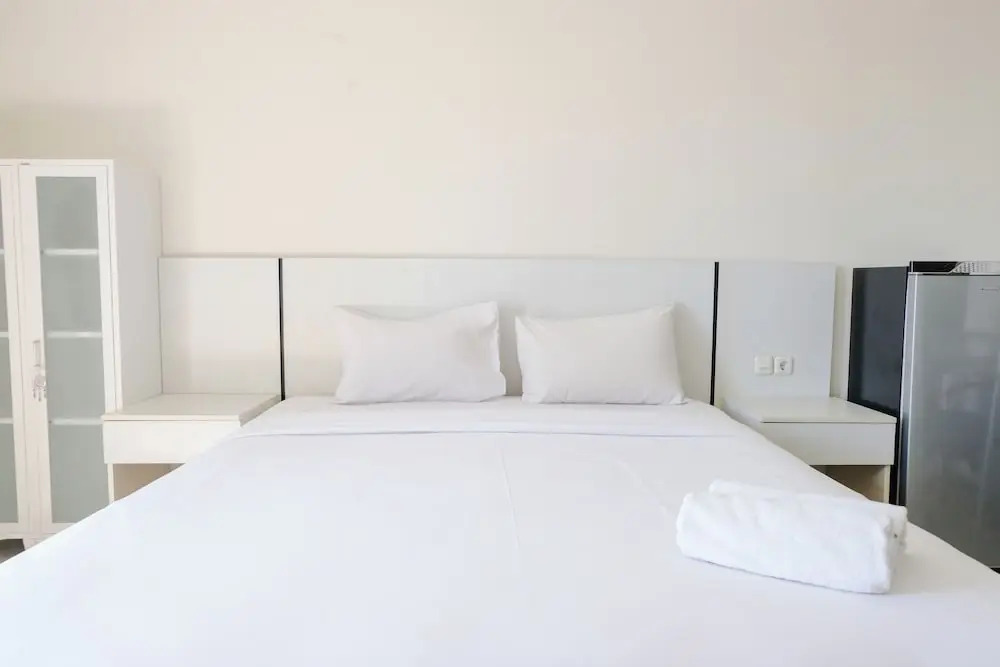 Homey And Cozy Studio Apartment At Dago Suites