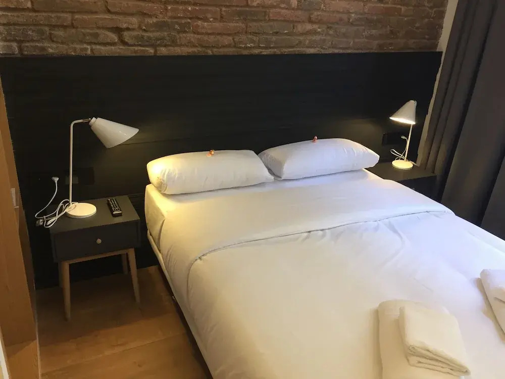 Modern Catalan Apartments by Olala Homes