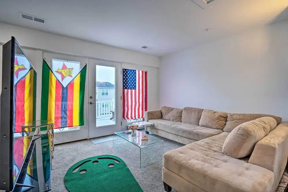 Modern Townhome 4 Mi to Downtown Frederick
