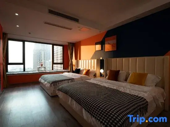 Yunhai Bay Ocean View LOFT Holiday Residence (Jinmao Mall, Qingdao Station)