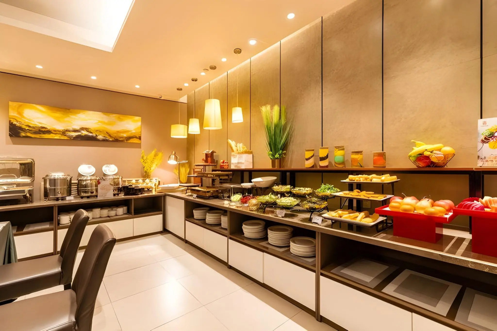 Home Inn Plus (Harbin Central Street)