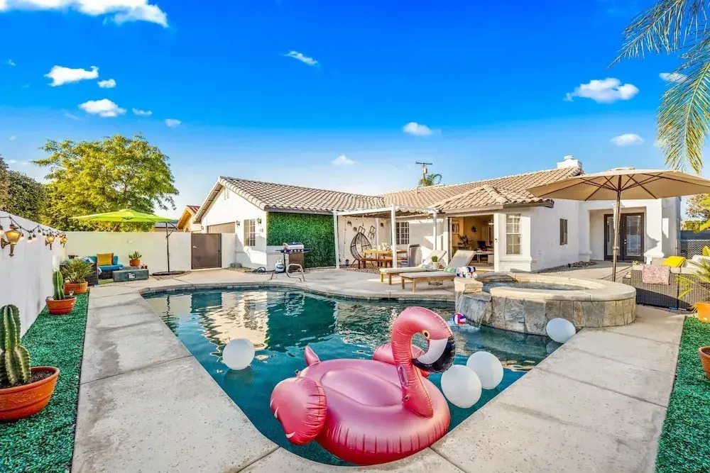 Alligator Vacation Home
