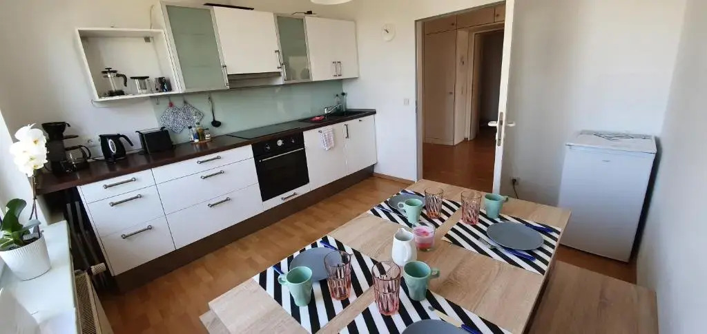 FC-Apartmenthaus Falkensee mit großem Garten und PKW Stellflächen